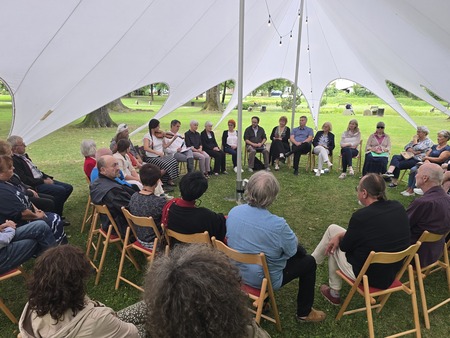 literarni šestkotnik 2025 (1)